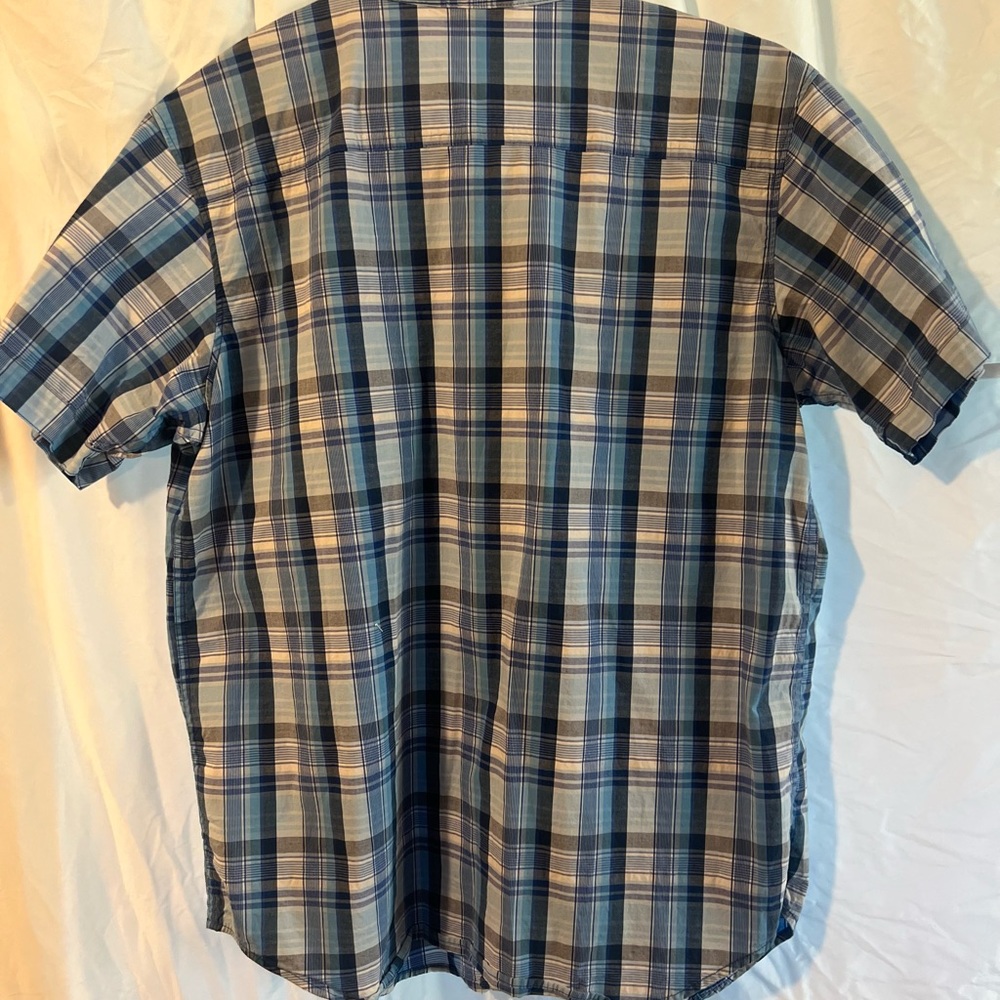 Columbia Button Down! (Size:L)